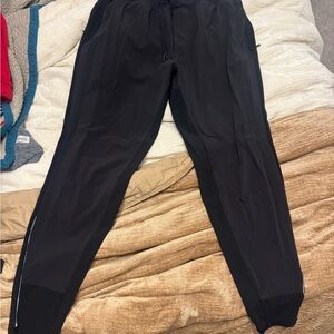 lululemon athletica Men's Black Joggers surge hybrid joggers